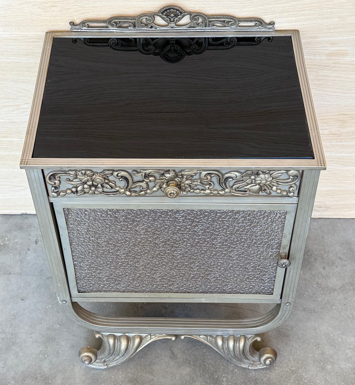 Art Deco Pair Of Metal Nightstands With Original Crystal Door photo 2235.0