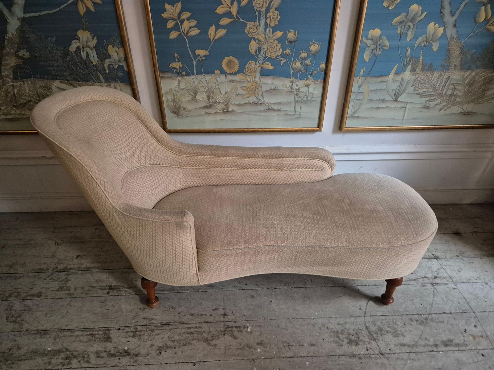 Decorative And Comfortable Chaise Lounge Late 19th Century photo furniture