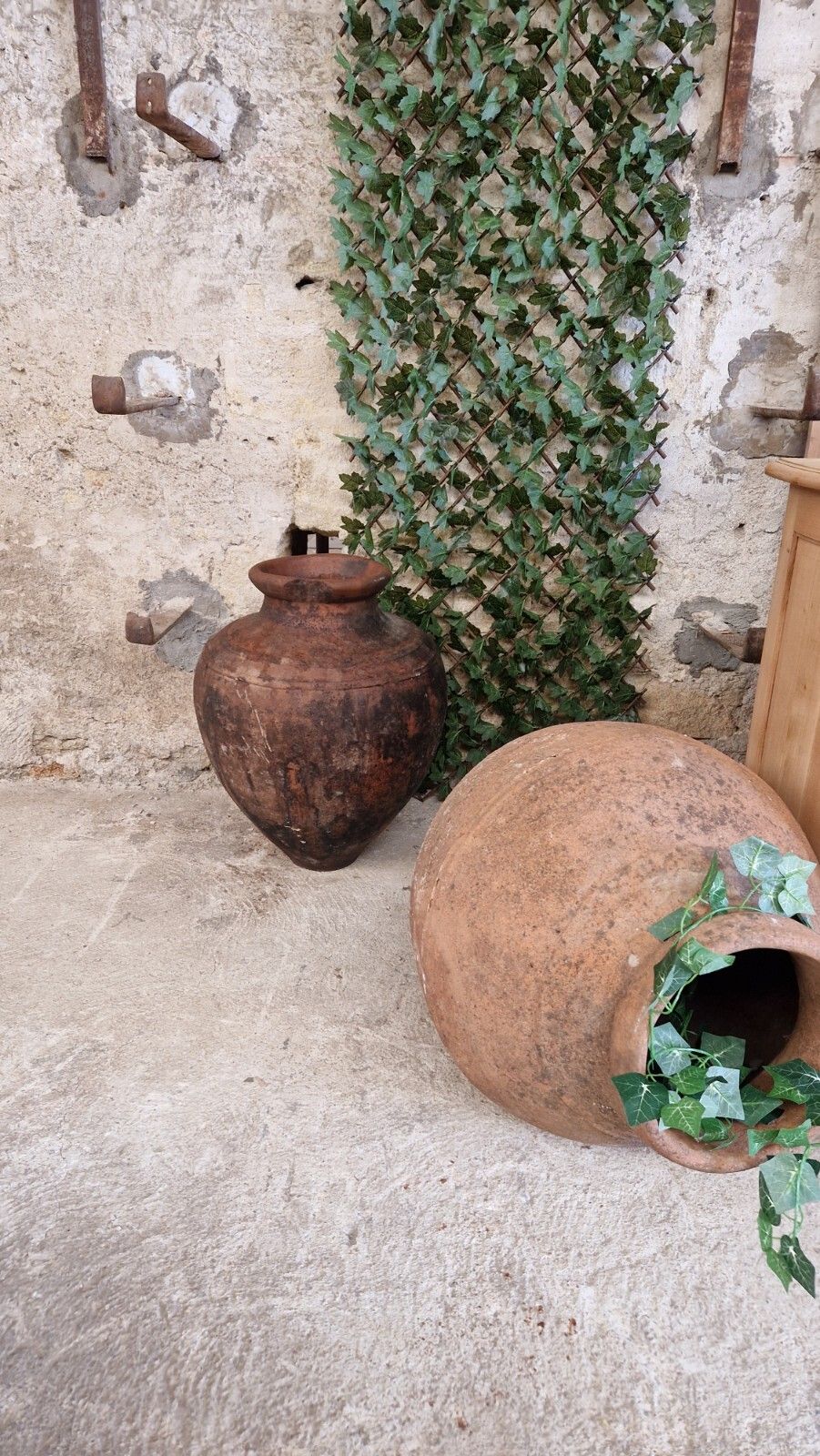 photo vinterior Large Terracotta Pot European Olive Oil Jar Antique Planter