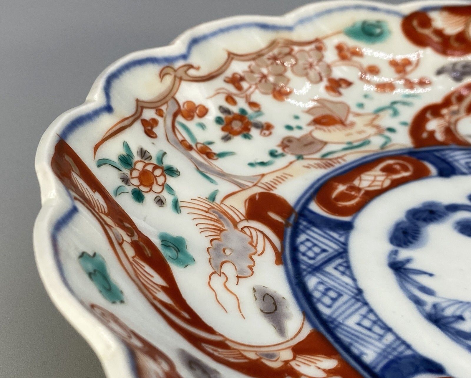 Fine Pair 18thc Japanese Edo Period Scallop Form Porcelain Imari Bowl Dish Plate photo vinterior