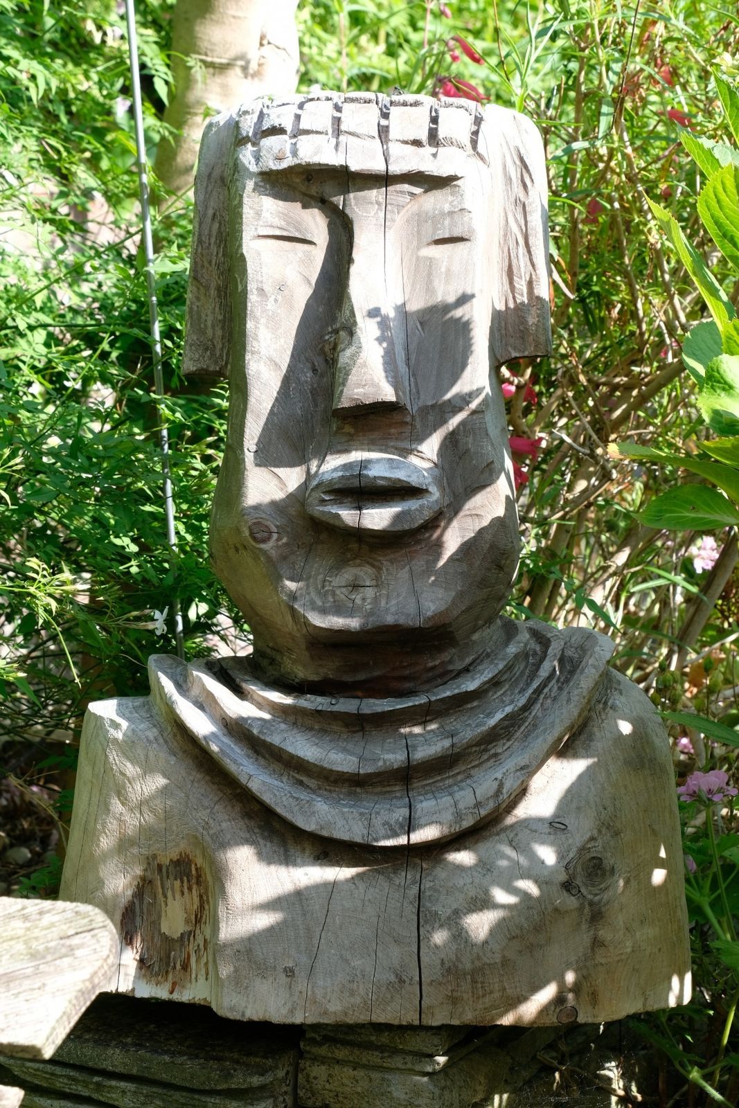 photo furniture Naïve Folk Art Wooden Bust Of A Mythical Man – Hand Carved