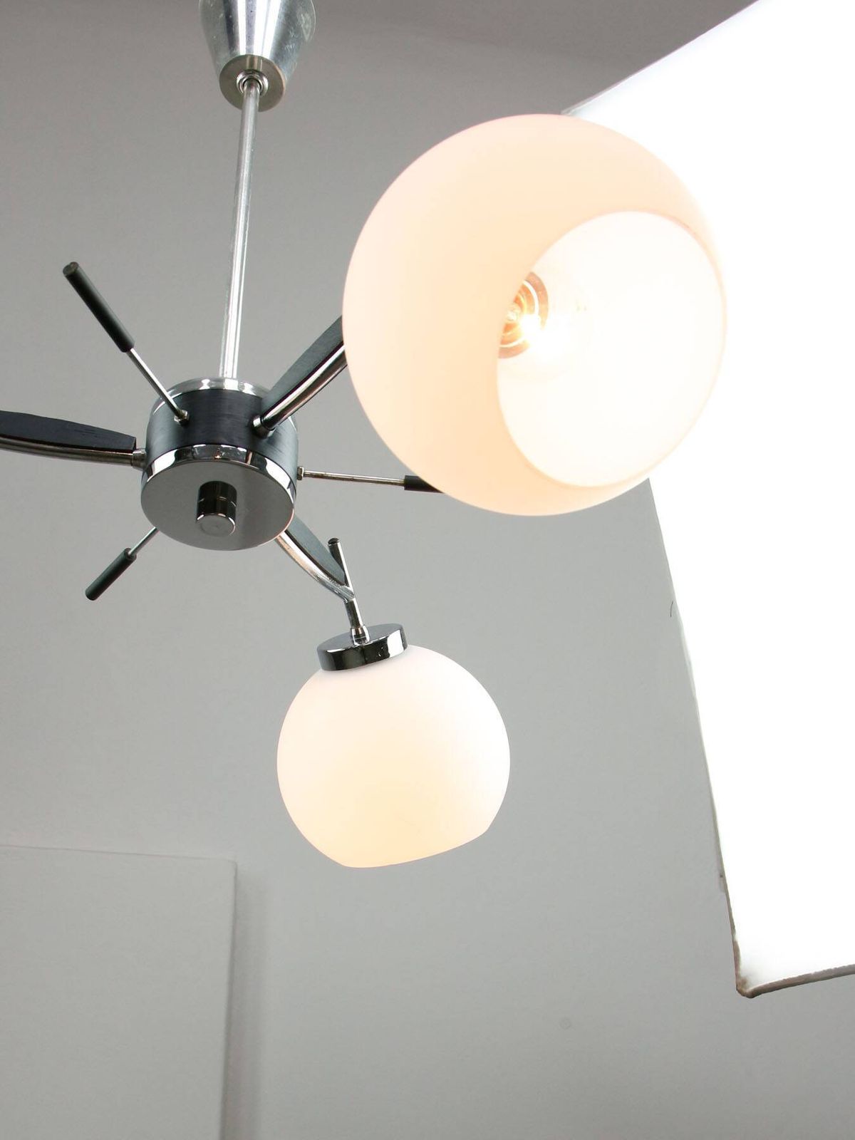 photo furniture Space Age Italian Chrome And Opaline Chandelier, 1970s