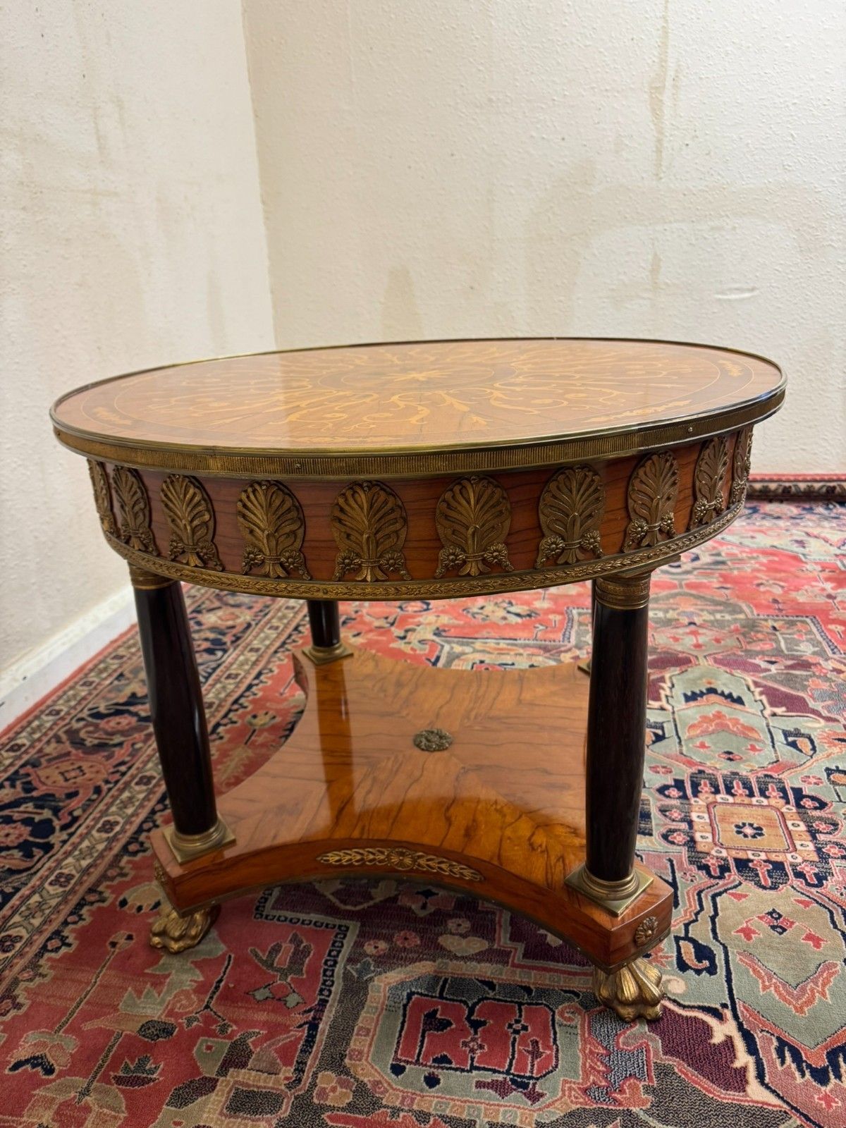Stunning Round French Kingwood Marquetry Inlaid Centre Table/Accent Table photo vinterior