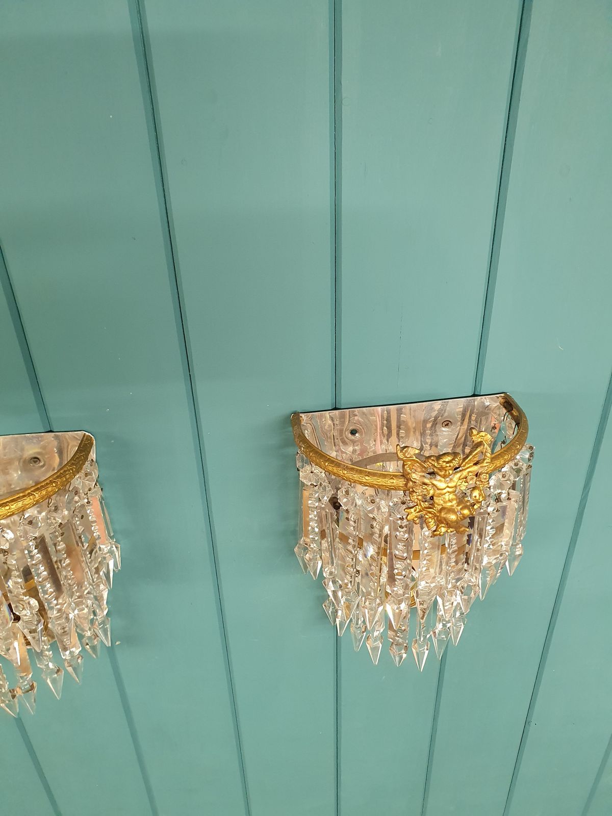 Early 20th Century Pair Of Lustre Wall Lights With Cherubs photo Lighting