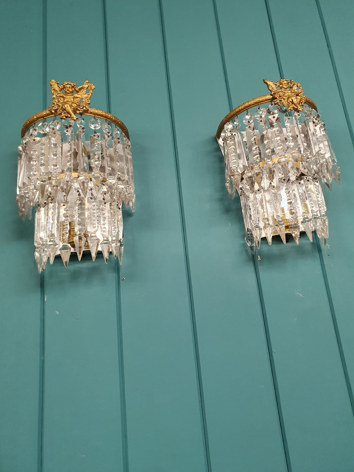 Early 20th Century Pair Of Lustre Wall Lights With Cherubs photo 430.0