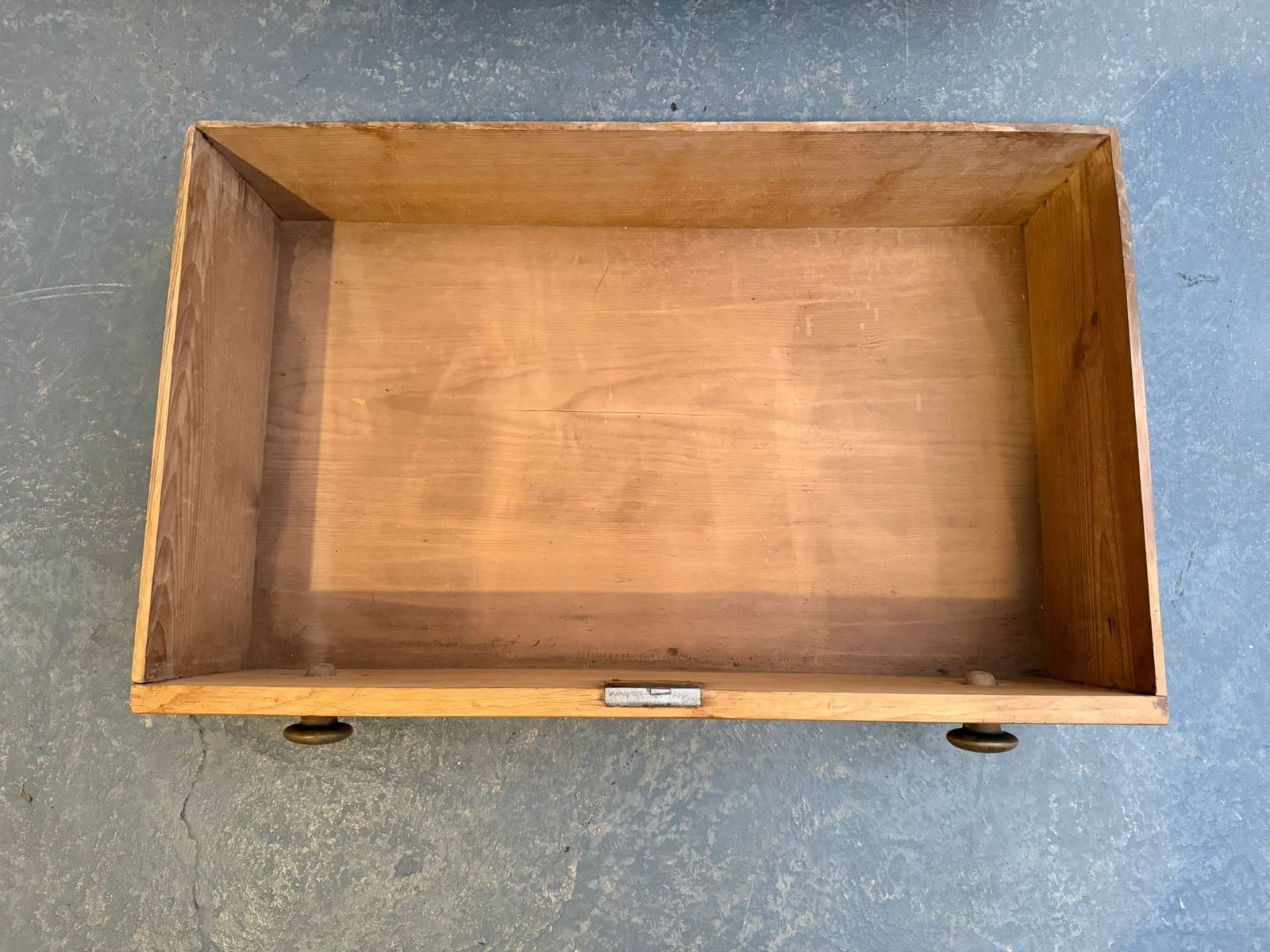 A Regency / Georgian Pine Small Waxed 3 Drawer Chest Of Drawers photo vintage