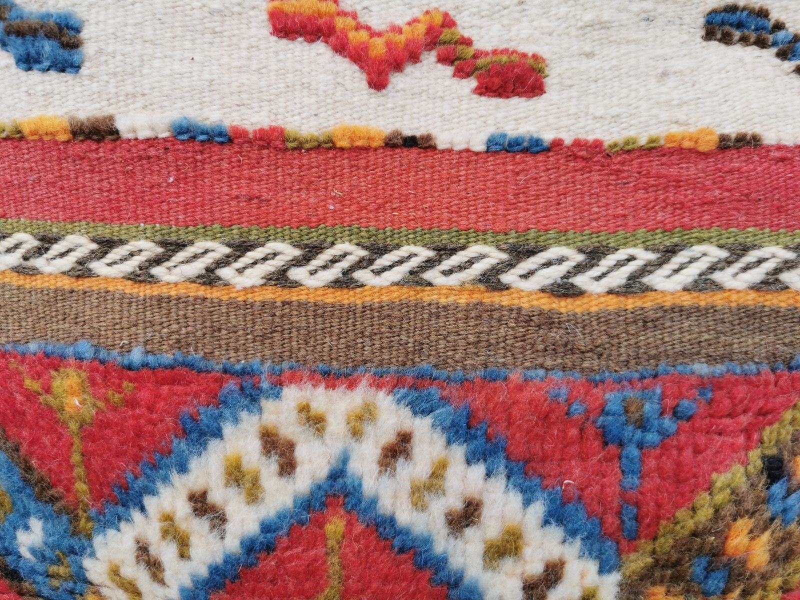 photo furniture No Custom Fee/6.5×3.2 Ft/ Handmade Moroccan Rug Berber Glaoui Carpet Made Of Camel Wool.200x100cm
