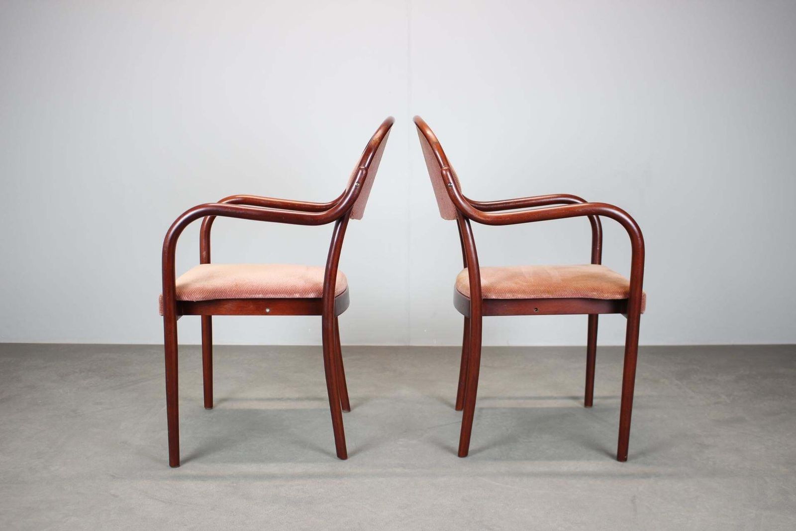 photo vinterior Set Of Six Thonet Vienna Bentwood Armchairs, Austria, 1991