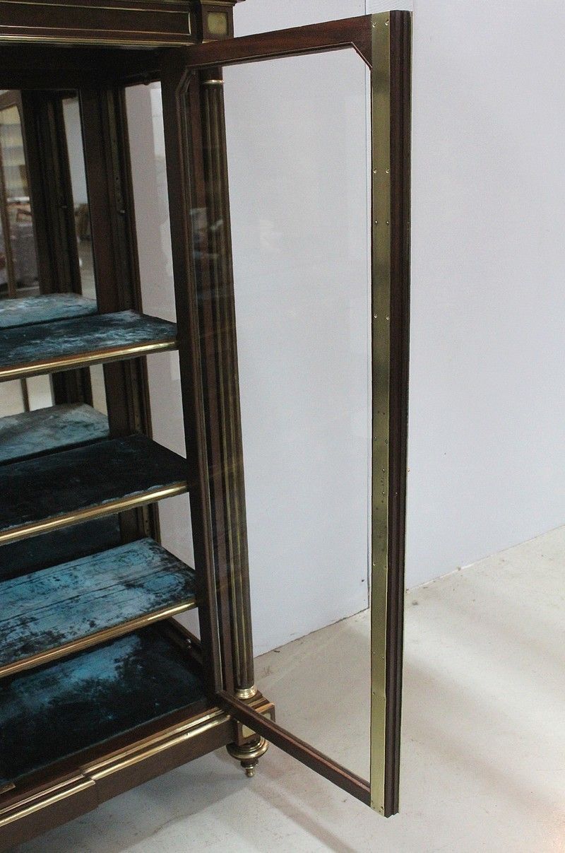 photo furniture Vitrine 3 Faces Louis XVI, 19th Century