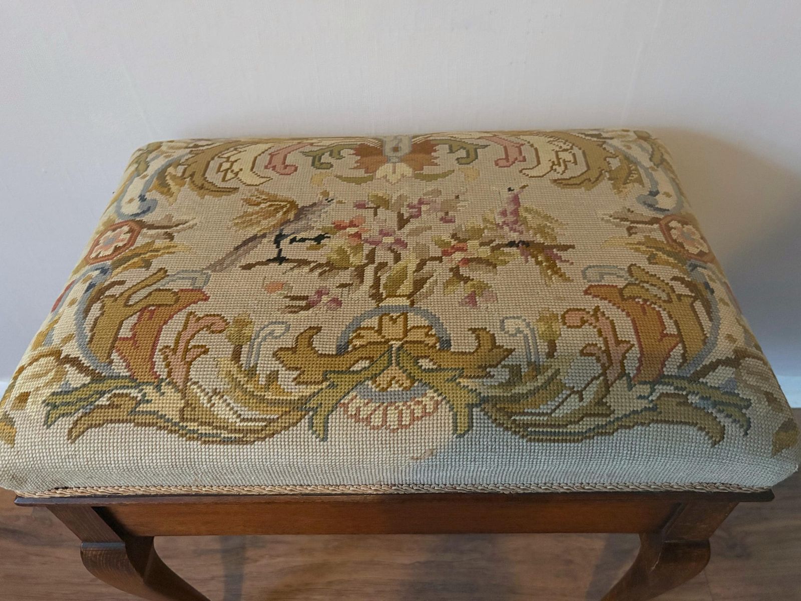 Antique Victorian Mahogany Tapestry Top Piano/Dressing Table Stool photo Furniture