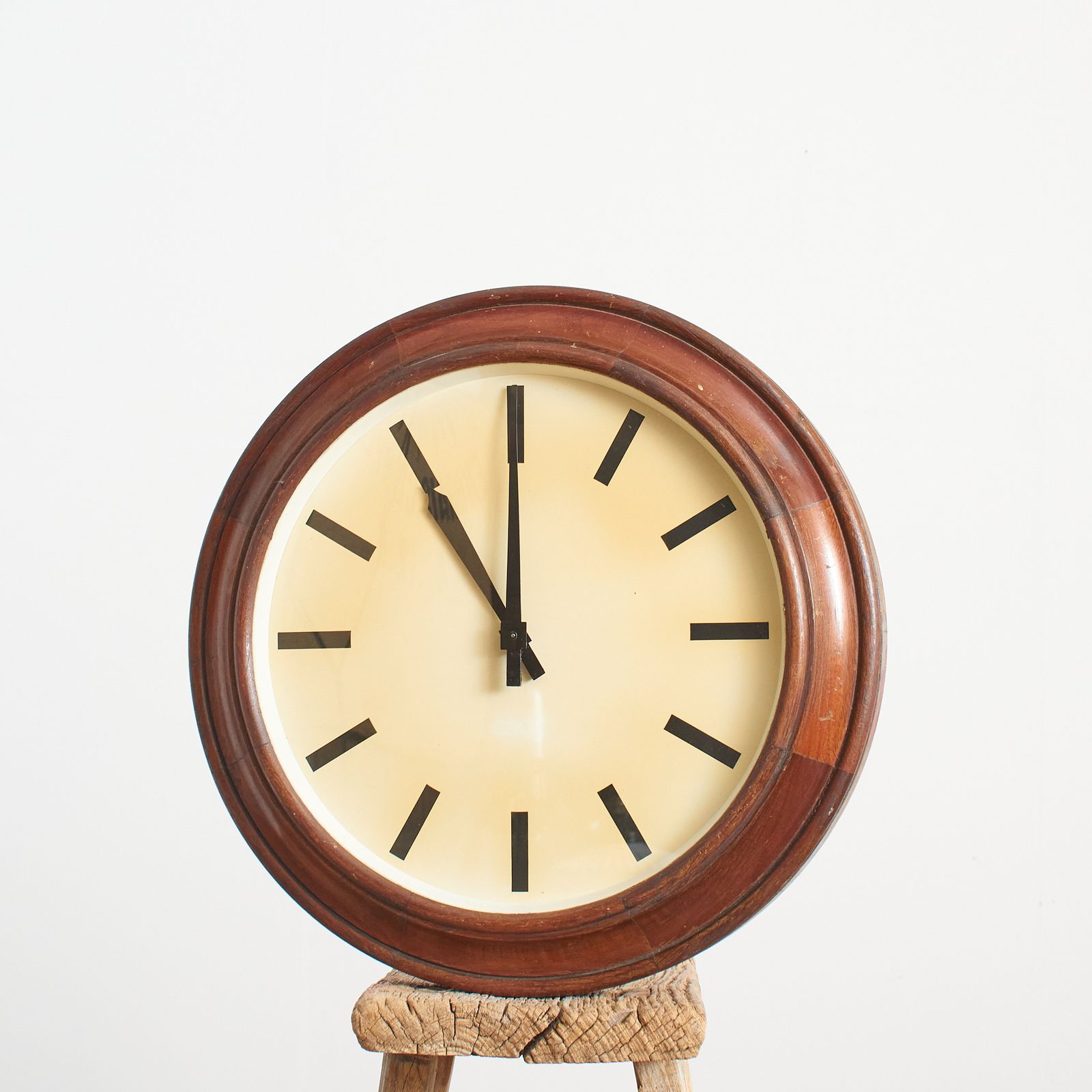Large Antique Wooden Gents Of Leicester Station Wall Clock – C photo furniture