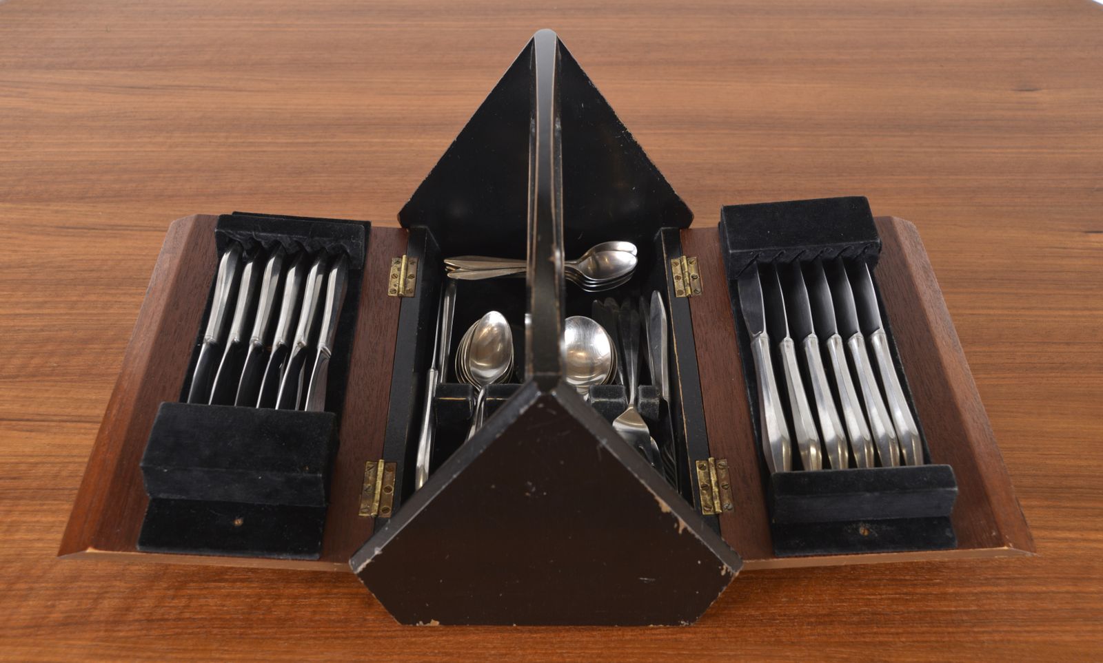 photo furniture Midcentury Cased Norstaal Inka Stainless Steel 6 Setting Cutlery Set Erik Herlow Norway