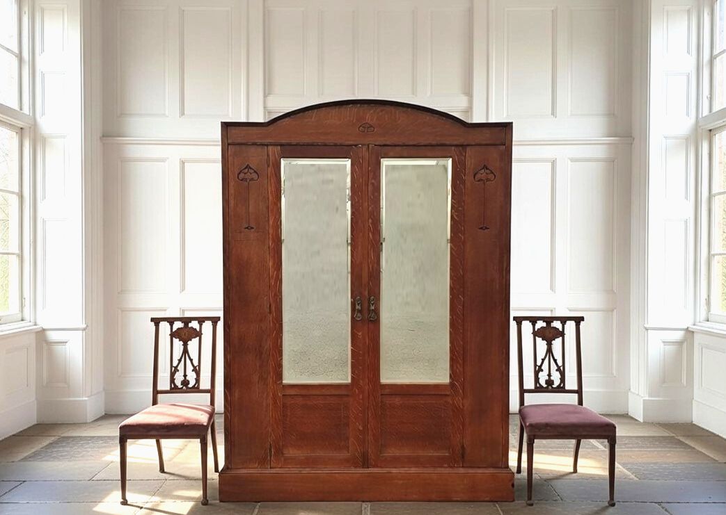 Fabulous Quality Inlaid Oak Arts And Crafts / Art Nouveau Wardrobe