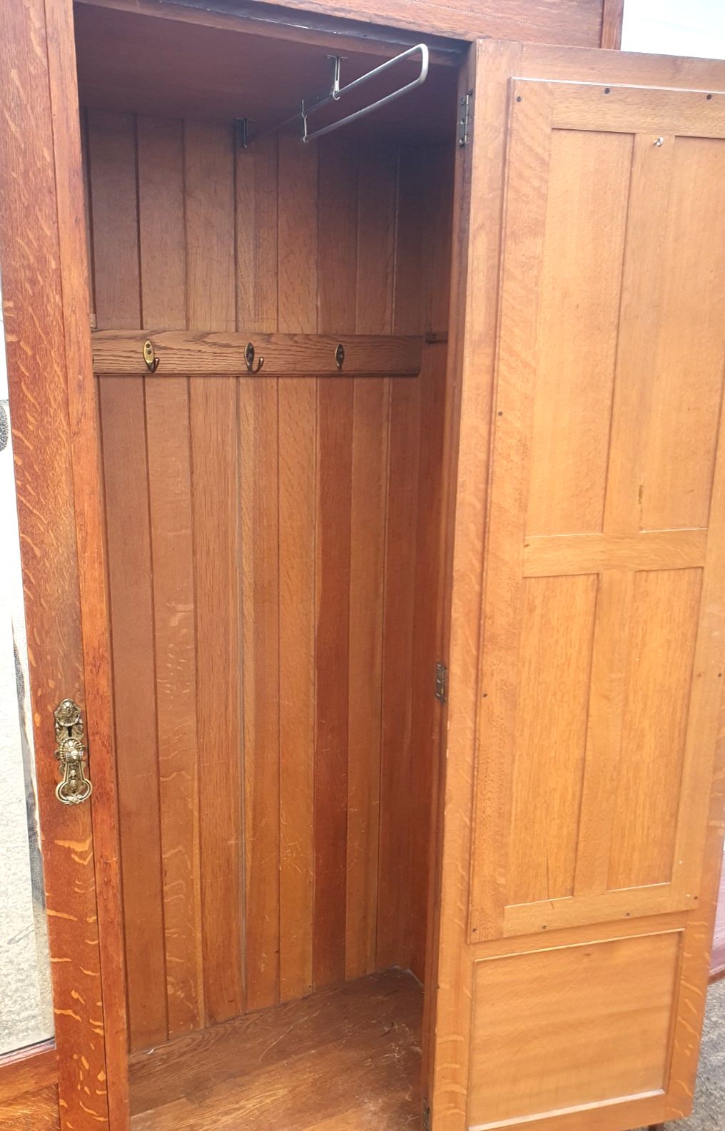 Fabulous Quality Inlaid Oak Arts And Crafts / Art Nouveau Wardrobe photo buy