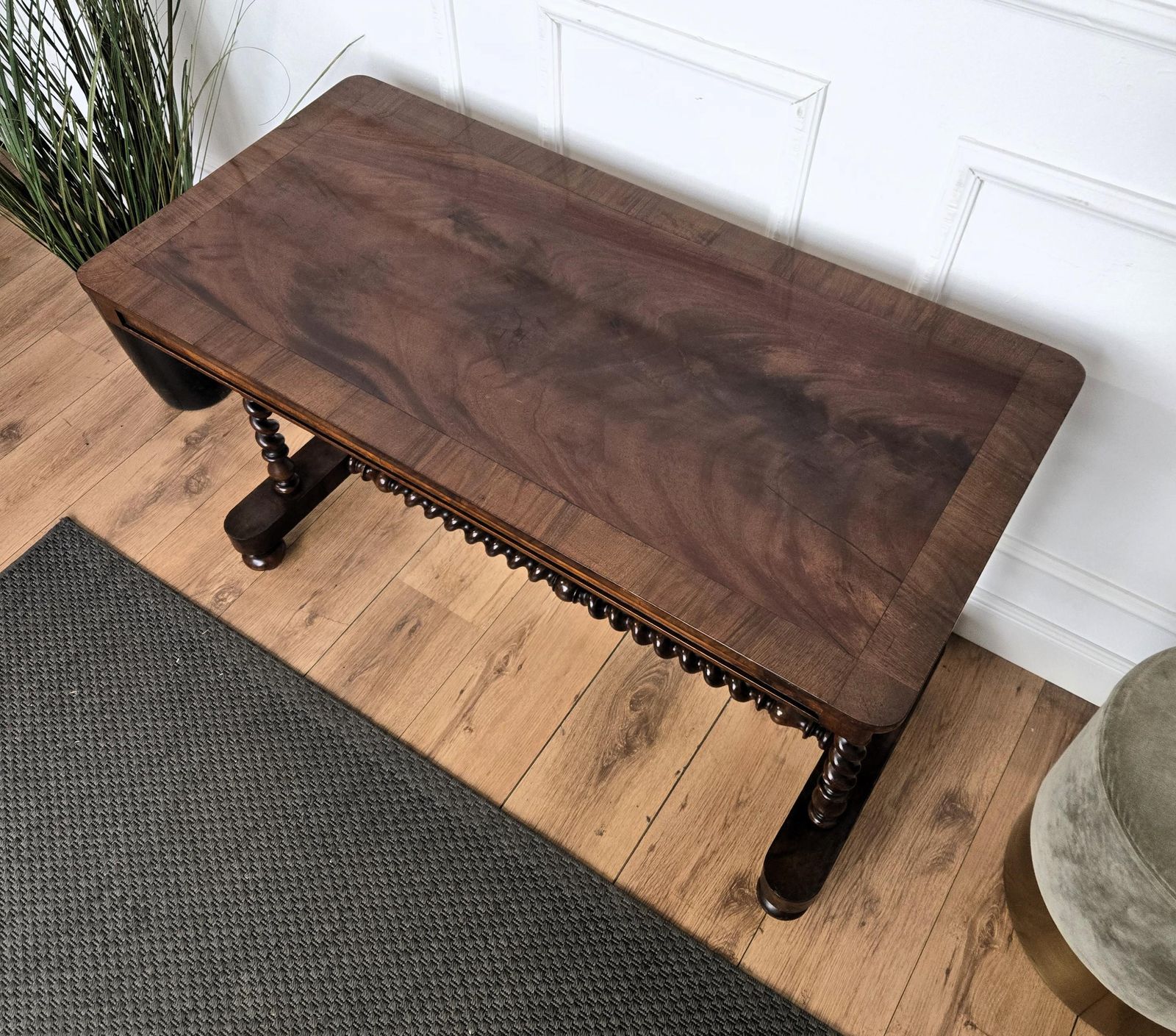 photo furniture Antique Italian Walnut Burl Inlay Console Side Table With Bobbin Turned Legs