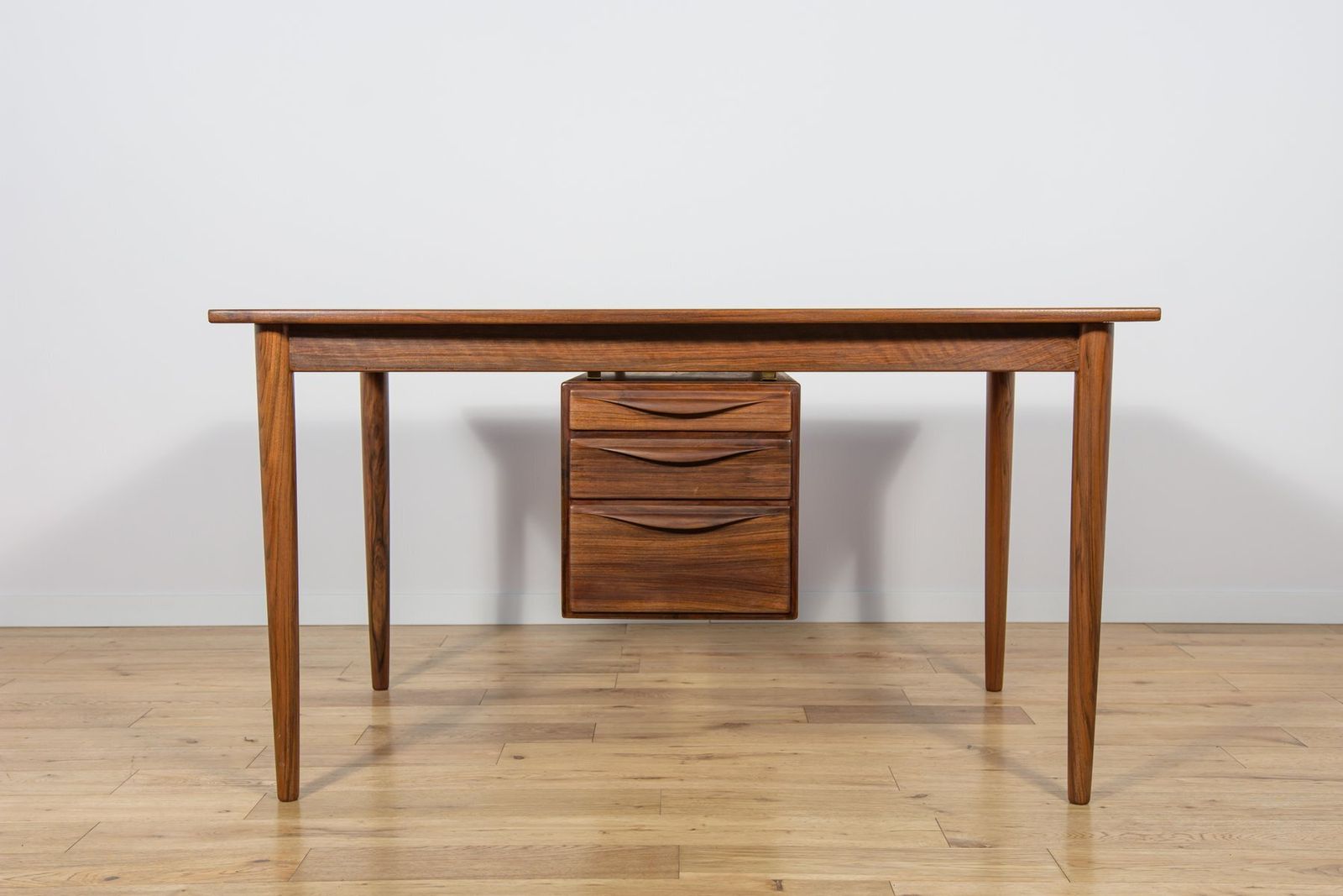 Mid Century Walnut Freestanding Desk From Rosengren Hansen, Denmark, 1960s photo vinterior