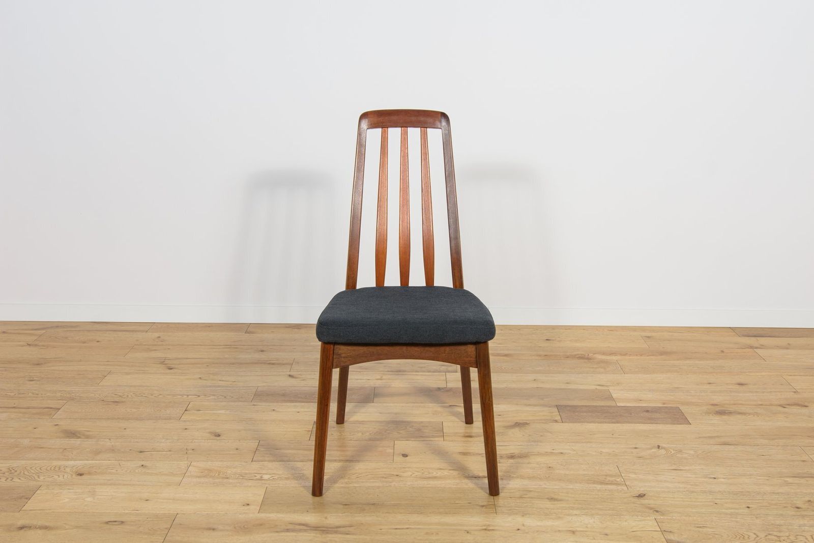 photo furniture Mid Century Teak Dining Chairs, United Kingdom, 1960s, Set Of 6