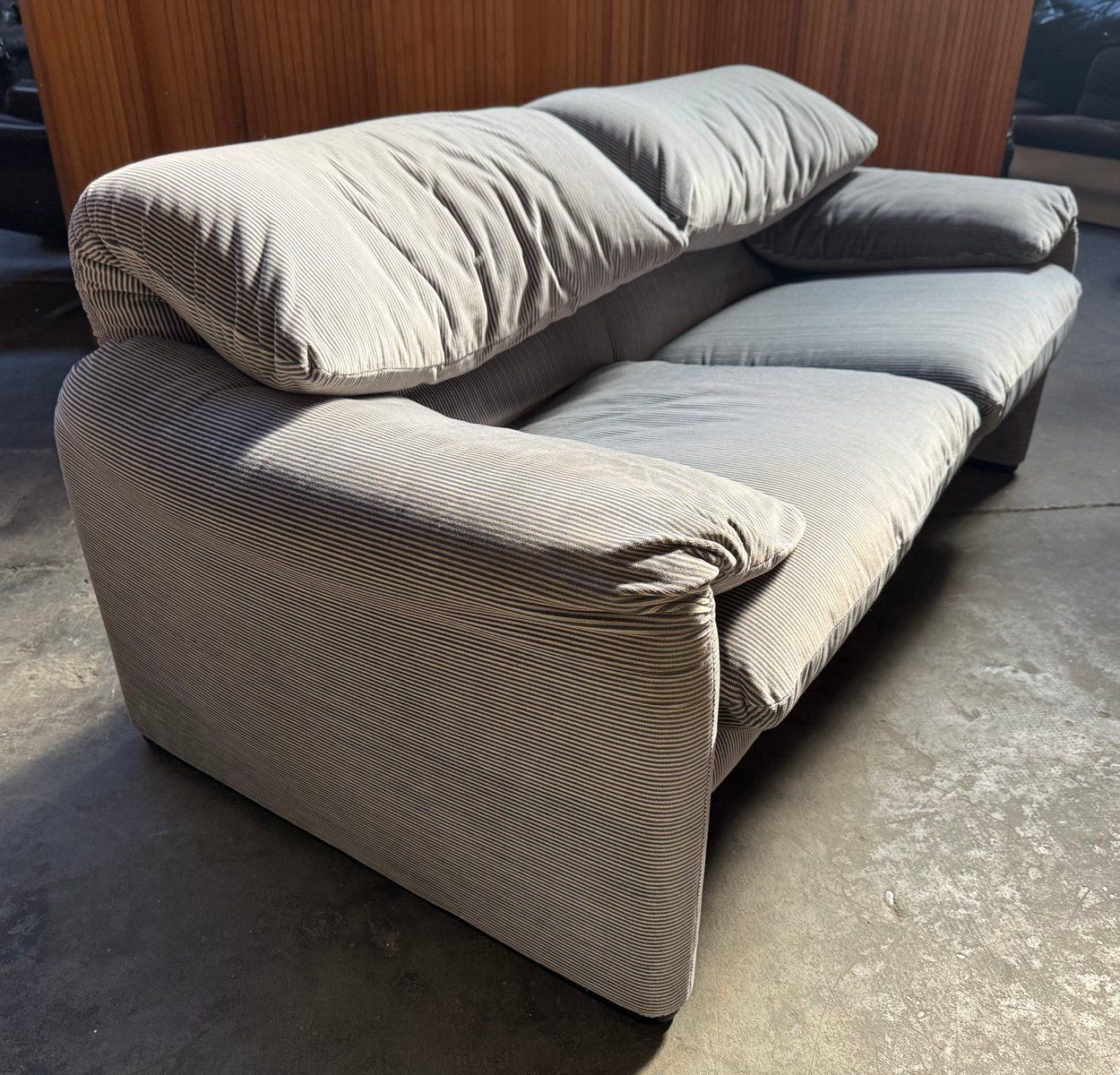 Maralunga 2 Seater Sofa By Vico Magistretti For Cassina, 1970s photo furniture