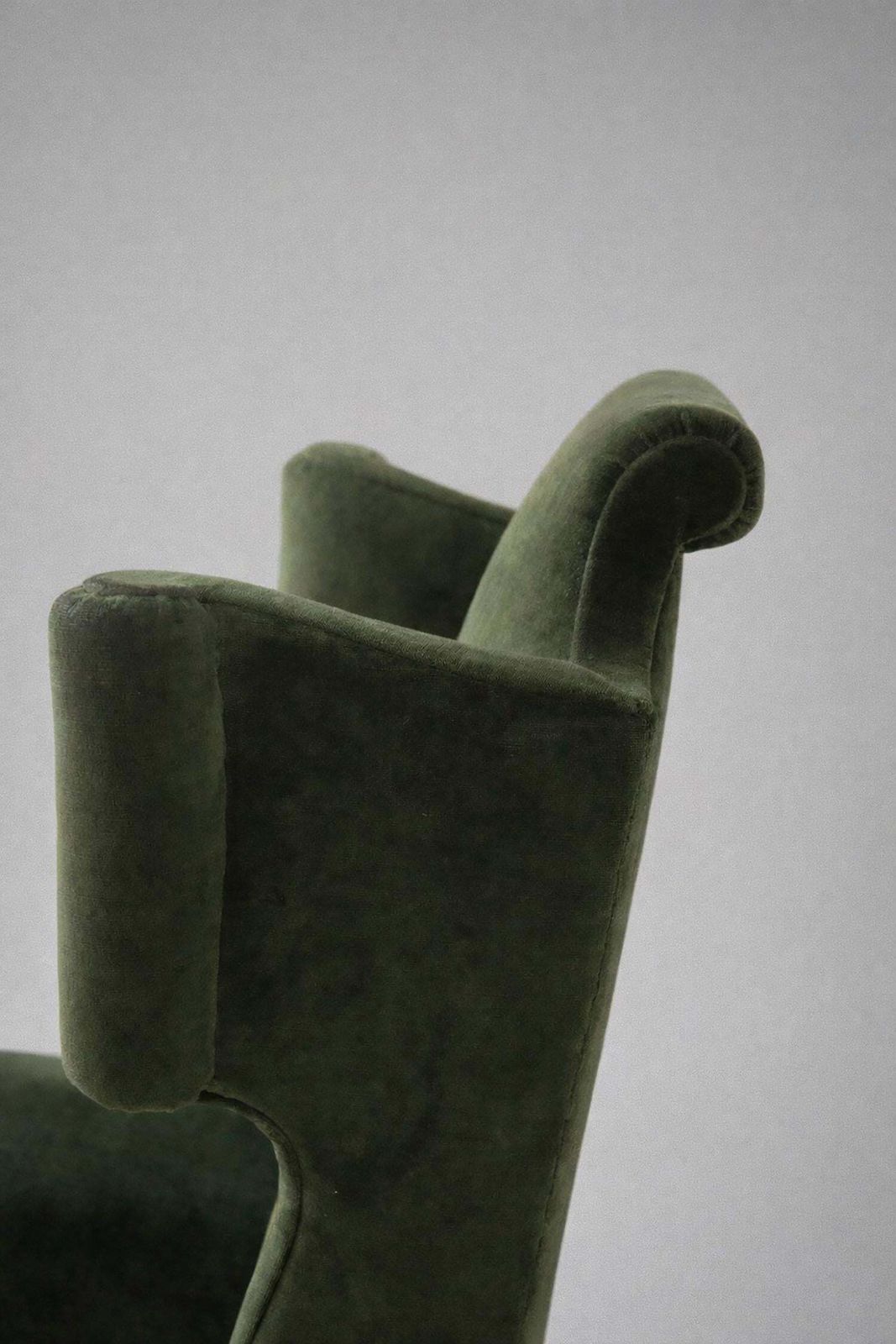 photo vinterior Antique Art Deco French Bergère Armchair In Original Green Velvet
