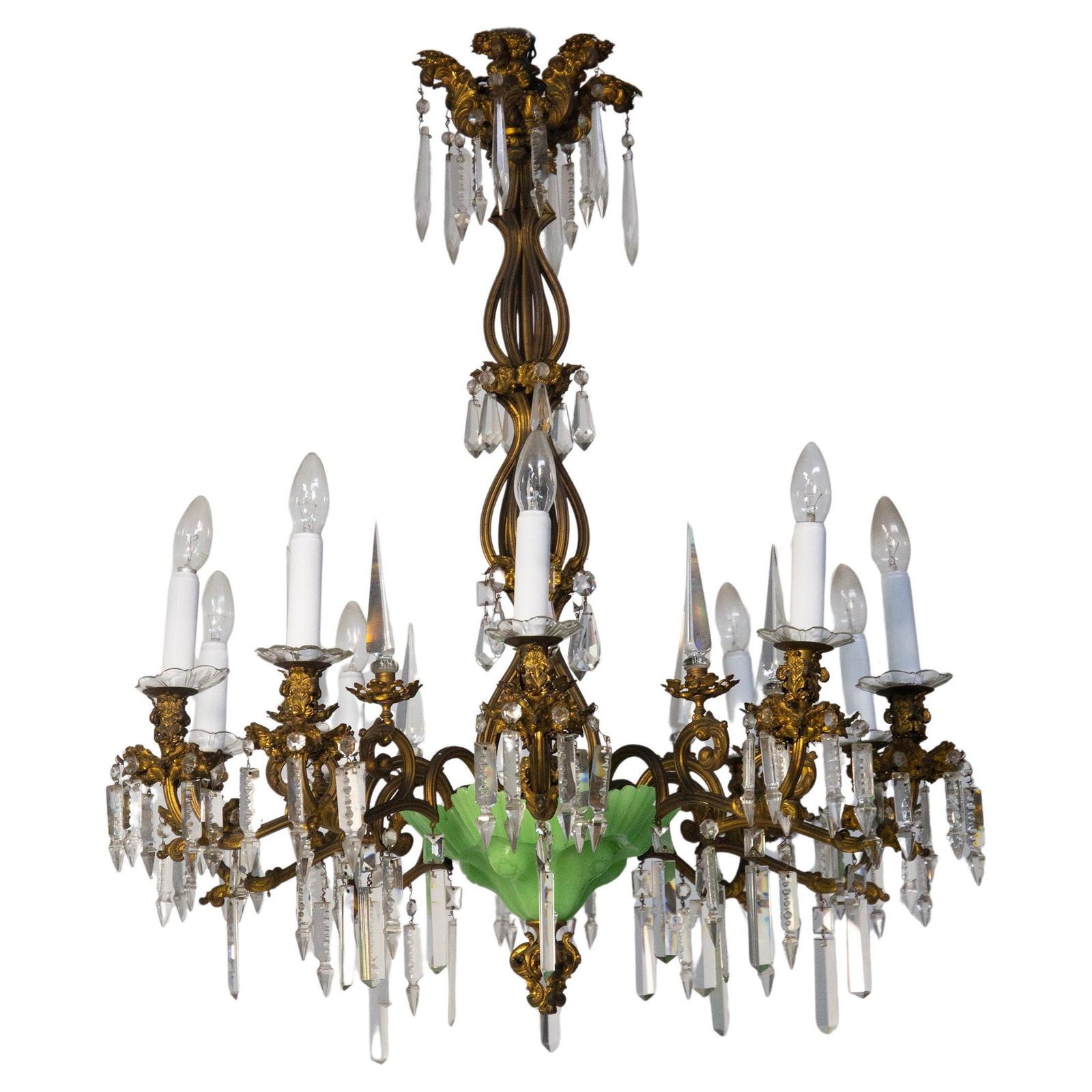 Italian Baroque Chandelier In Gilded Bronze With Green Glass Leaves And Crystal