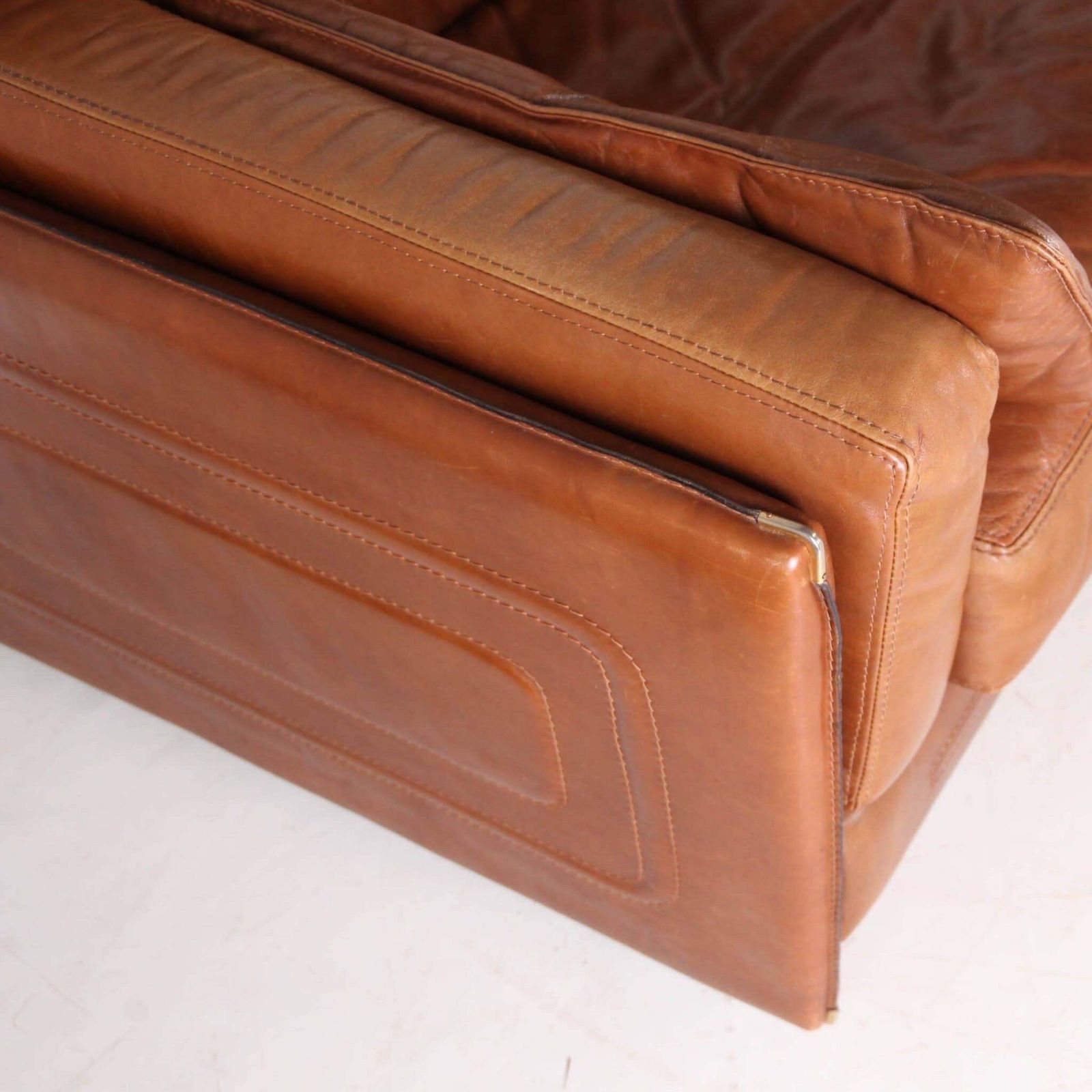 photo vinterior Roche Bobois Leather Living Room  Set
