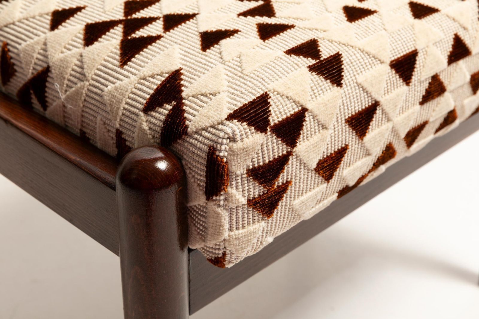 photo vinterior Mid Century Set Of Two Gfm 64 Armchairs And Stools, Jacquard By Dedar, 1960s