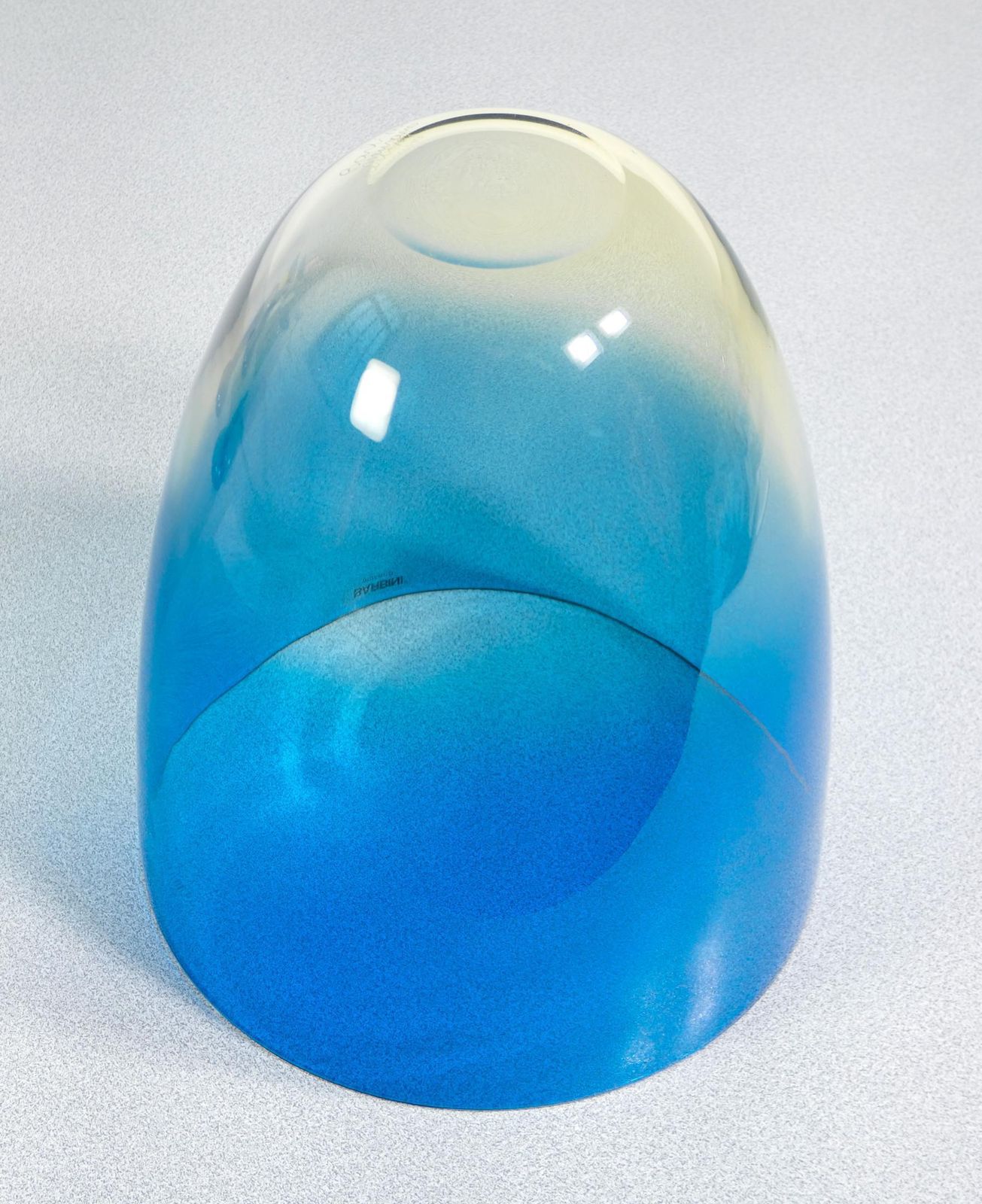 873.0 Pair Of Blown Sonorous Glass Vases, Design Alfredo Barbini. Murano, 70s photo