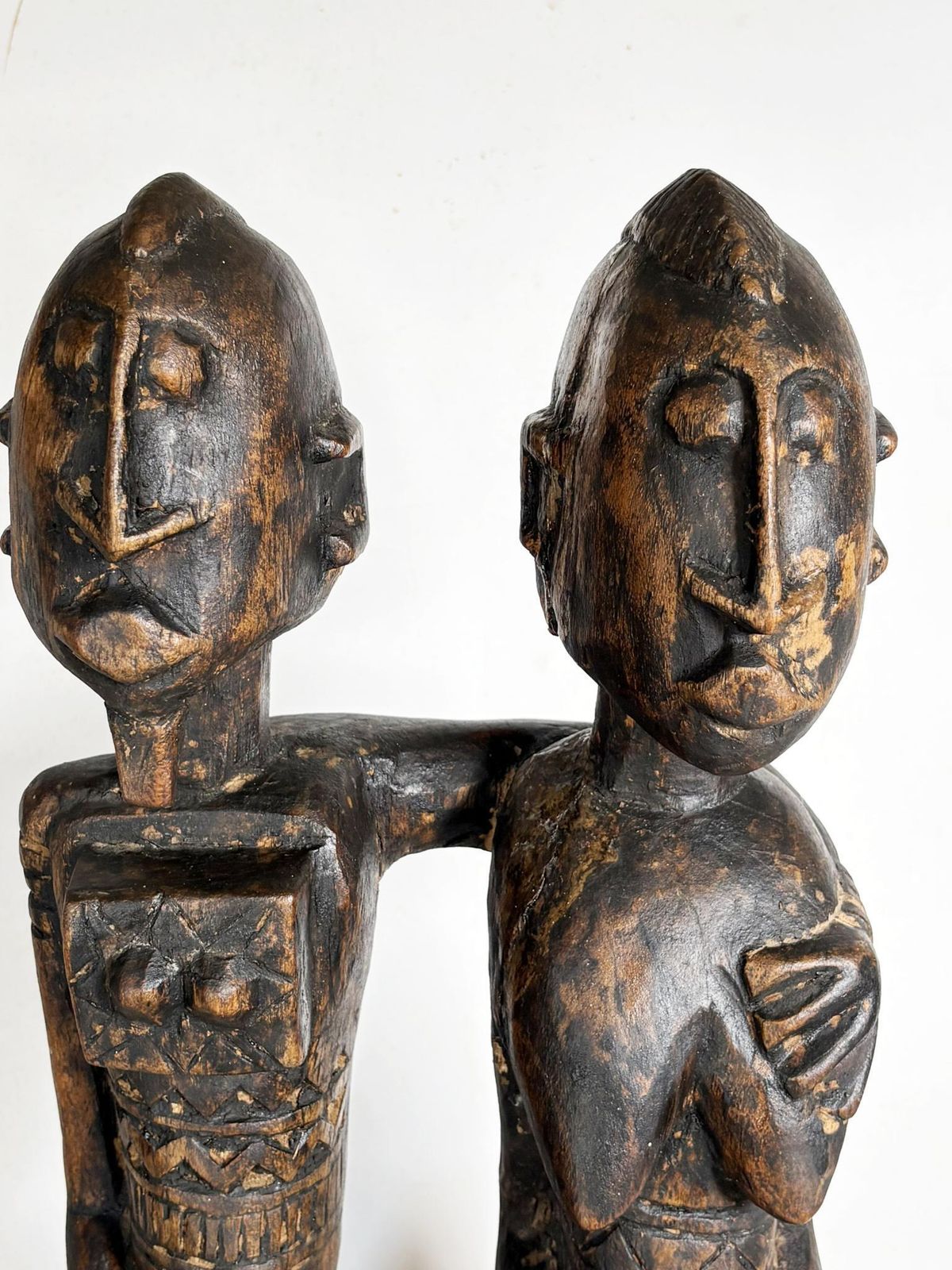 photo vinterior African Couple Sculpture In Patinated Black Wood, 1960, France