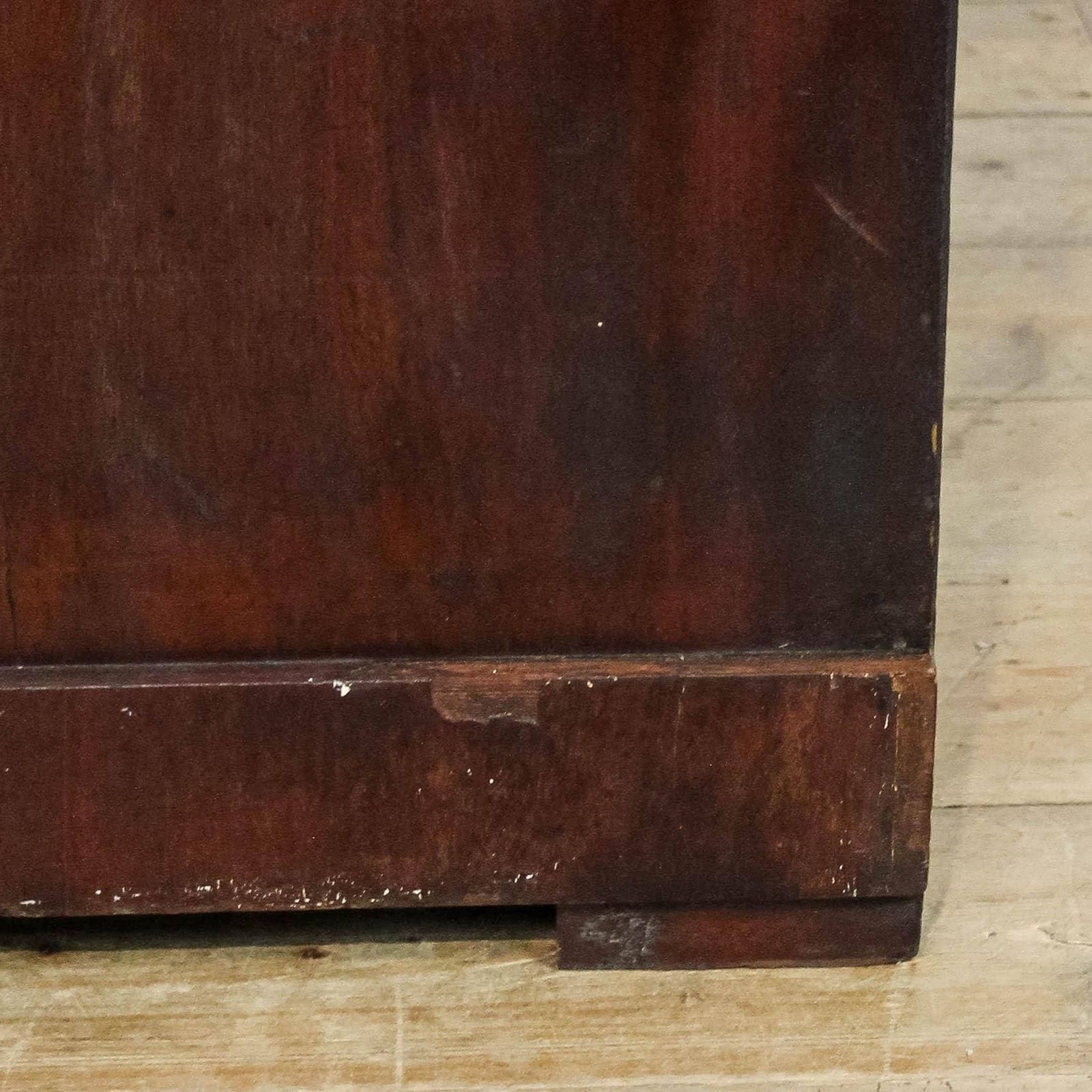 Victorian Mahogany Bow Front Chest Of Drawers photo vinterior