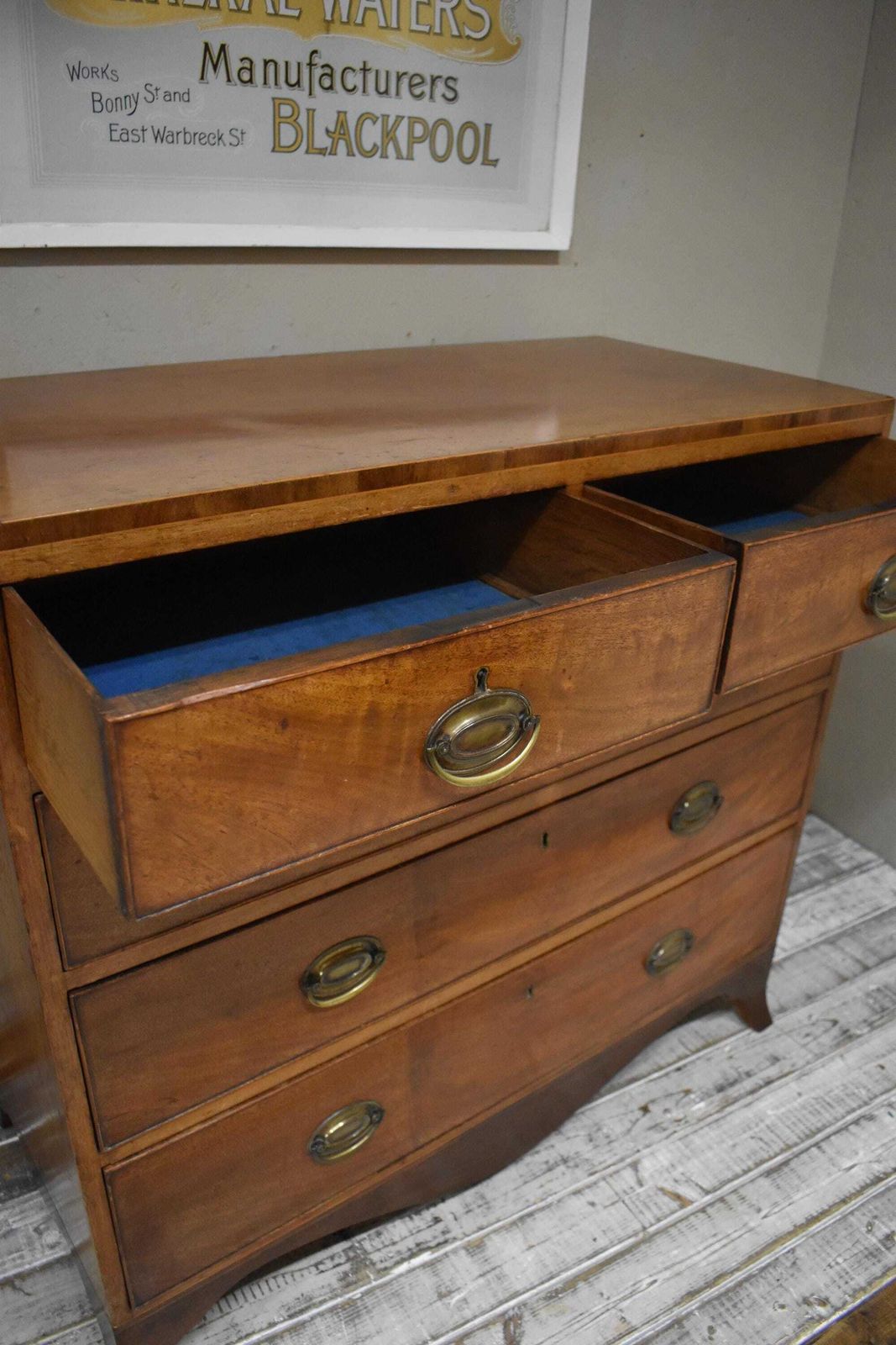 photo furniture Antique Regency Victorian Mahogany Chest Of Drawers
