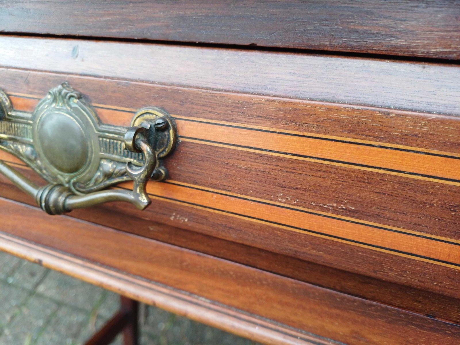 Victorian Mahogany Side Table Desk Dressing Table Brass Handle Drawer Inlaid Detailing Antique Occasional Hall Table photo vinterior