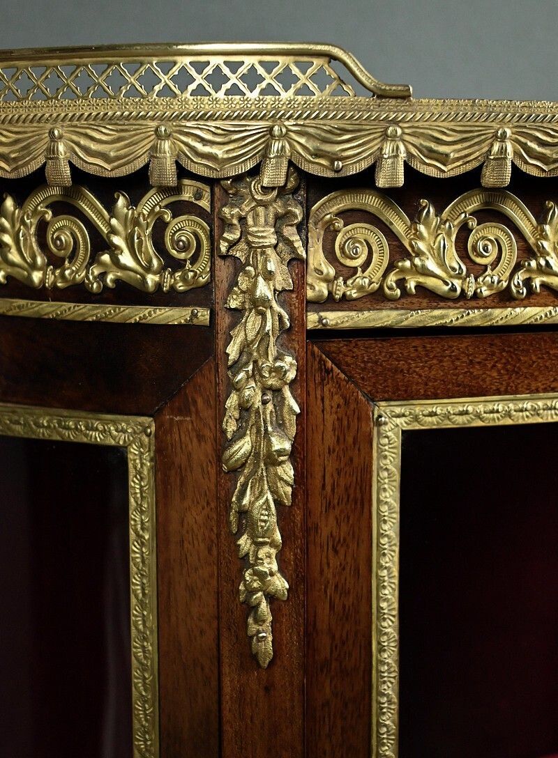 Small Mahogany Display Cabinet, Louis XV Louis XVI Transitional Style – Early 20th Century photo vintage