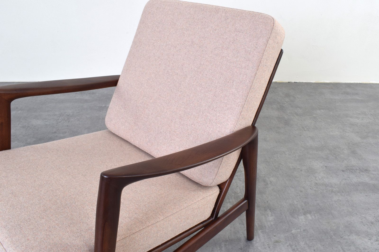 photo vinterior Mid Century Stefan Lounge Chairs, 1960s, Set Of 2