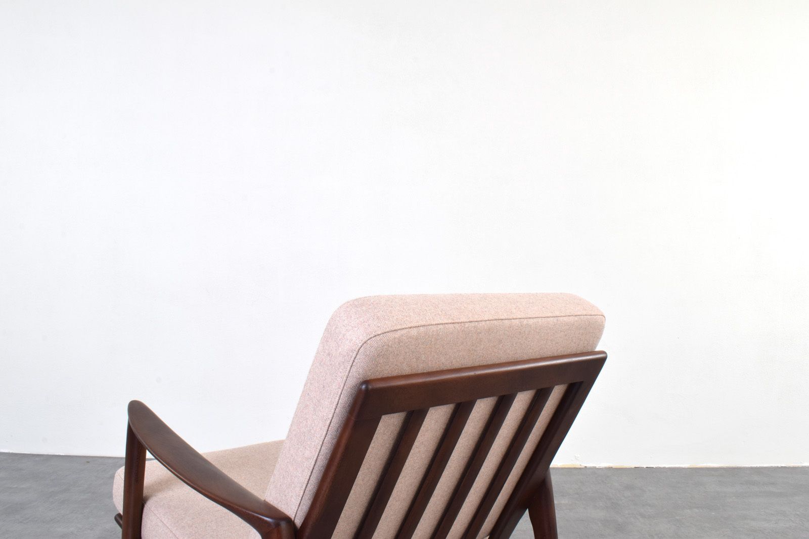 photo vintage Mid Century Stefan Lounge Chairs, 1960s, Set Of 2