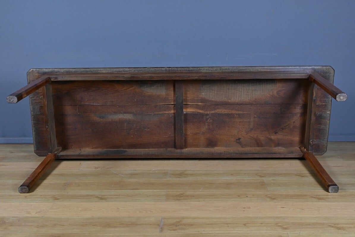 photo vinterior Chestnut Farmhouse Table, Seats 8 To 10 – Late 19th Century