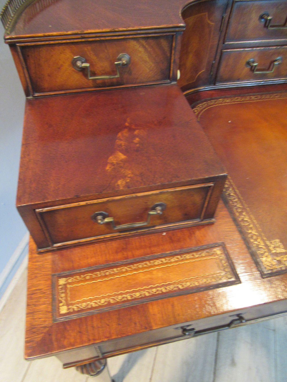 A Mahogany Carlton House Desk, 1980s photo Furniture
