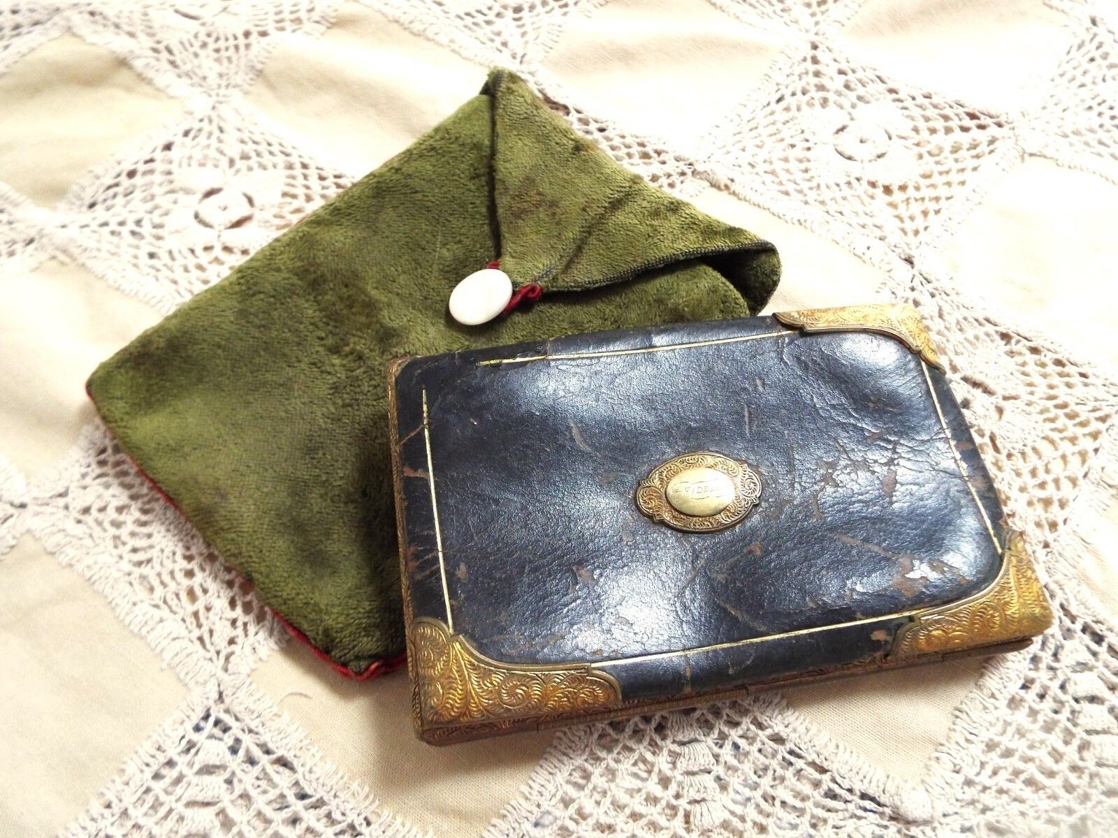 Antique Victorian Leather & Ornate Gilt Metal Cigar Case Monogrammed F Fiddler