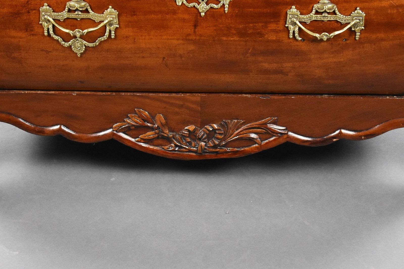 photo furniture 19th Century Dutch Mahogany Chest Of Drawers