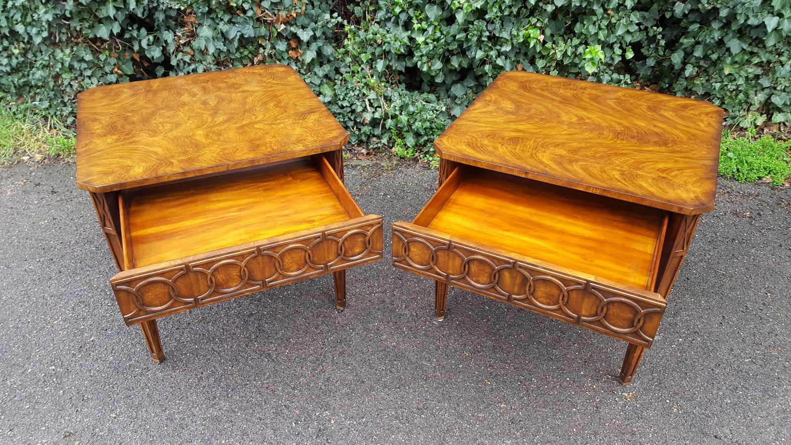 Large Pair Of Theodore Alexander Mahogany Lamp Tables photo vinterior