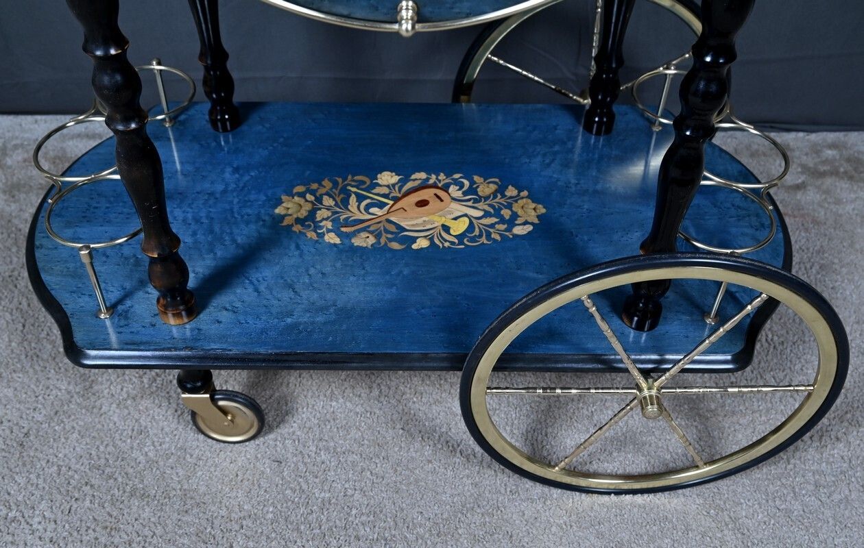 photo vinterior Service Trolley In Sorente Marquetry, Italy – 1960