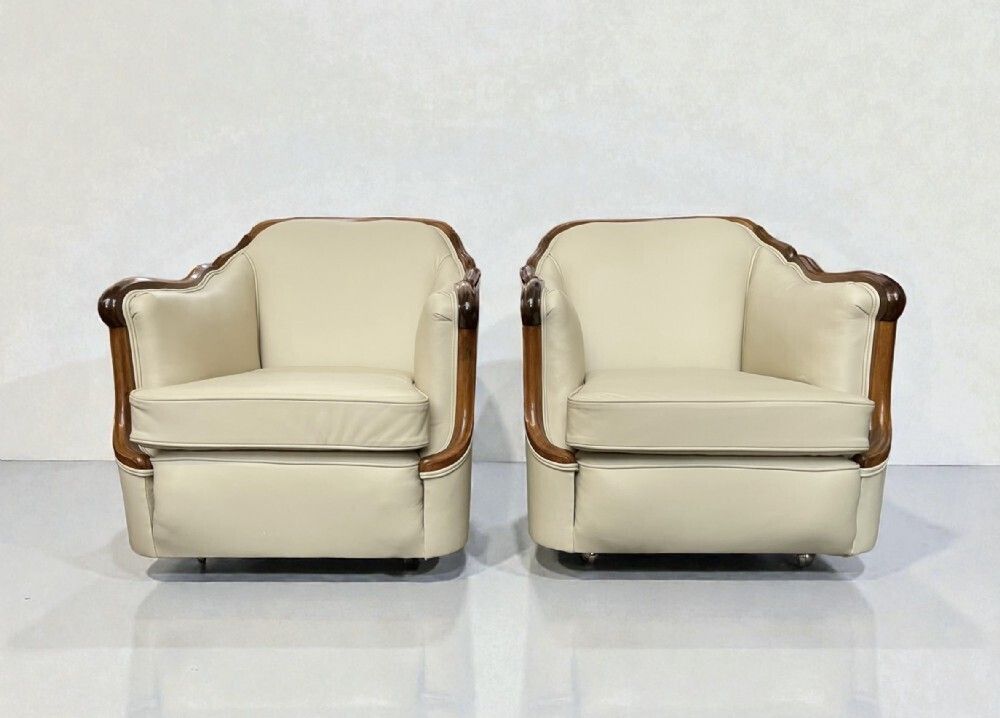 A Fine Pair Of Armchairs By Maurice Adams photo vinterior