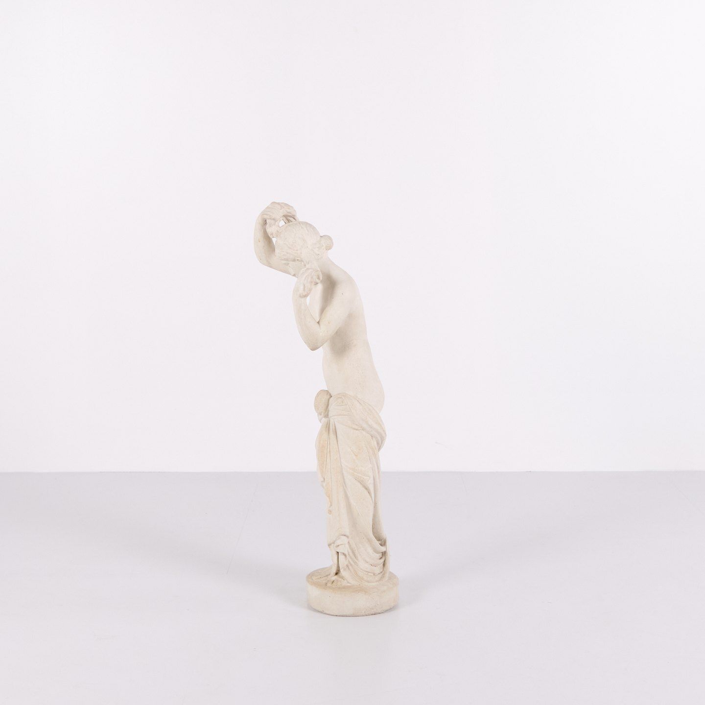 Sculpture – Female Figure – Partially Undressed – Biscuit Porcelain – 1920s – Rare Size photo furniture