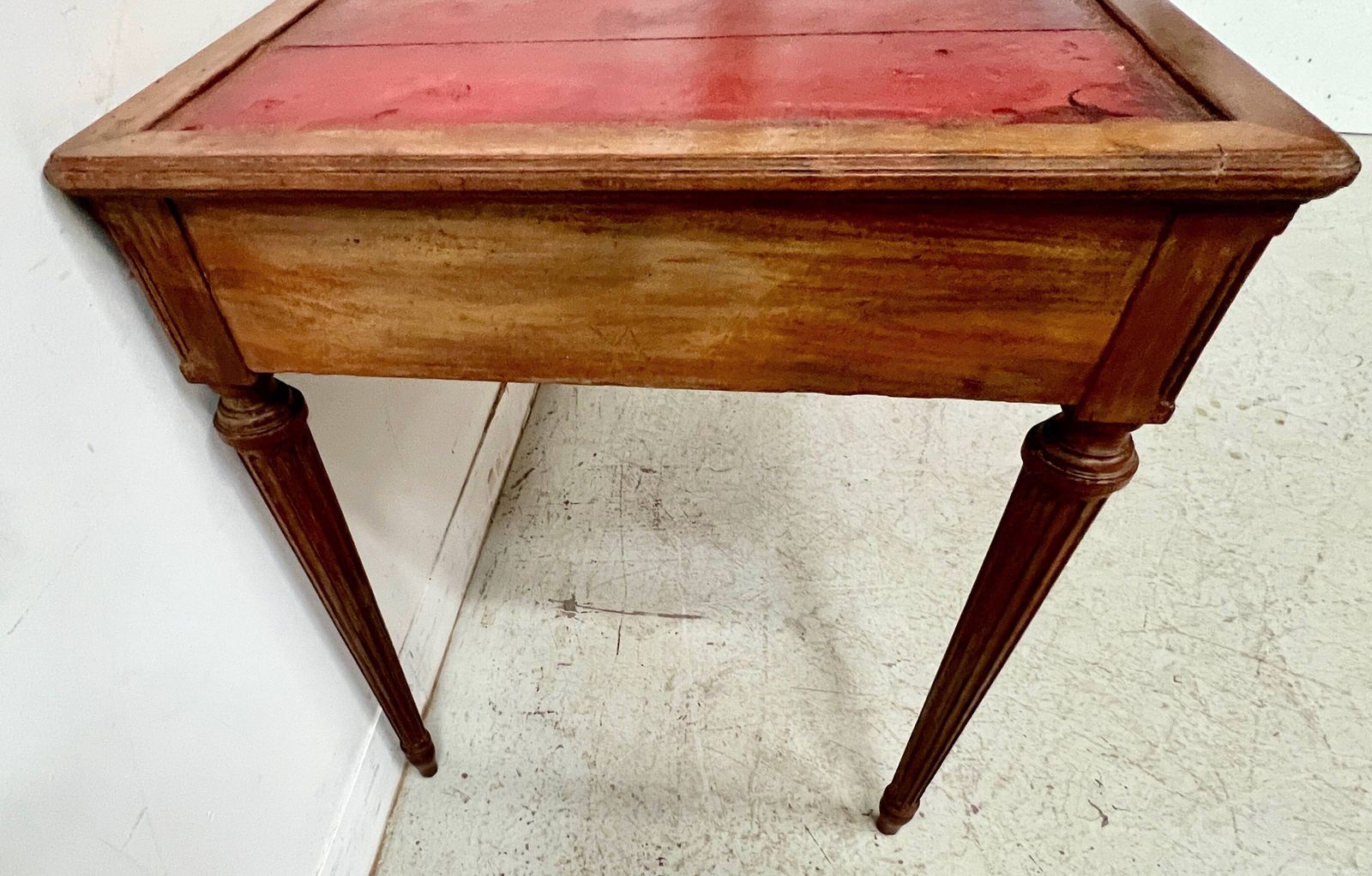 Louis XVI Style Desk In Stained Beech, 20th Century. photo vinterior
