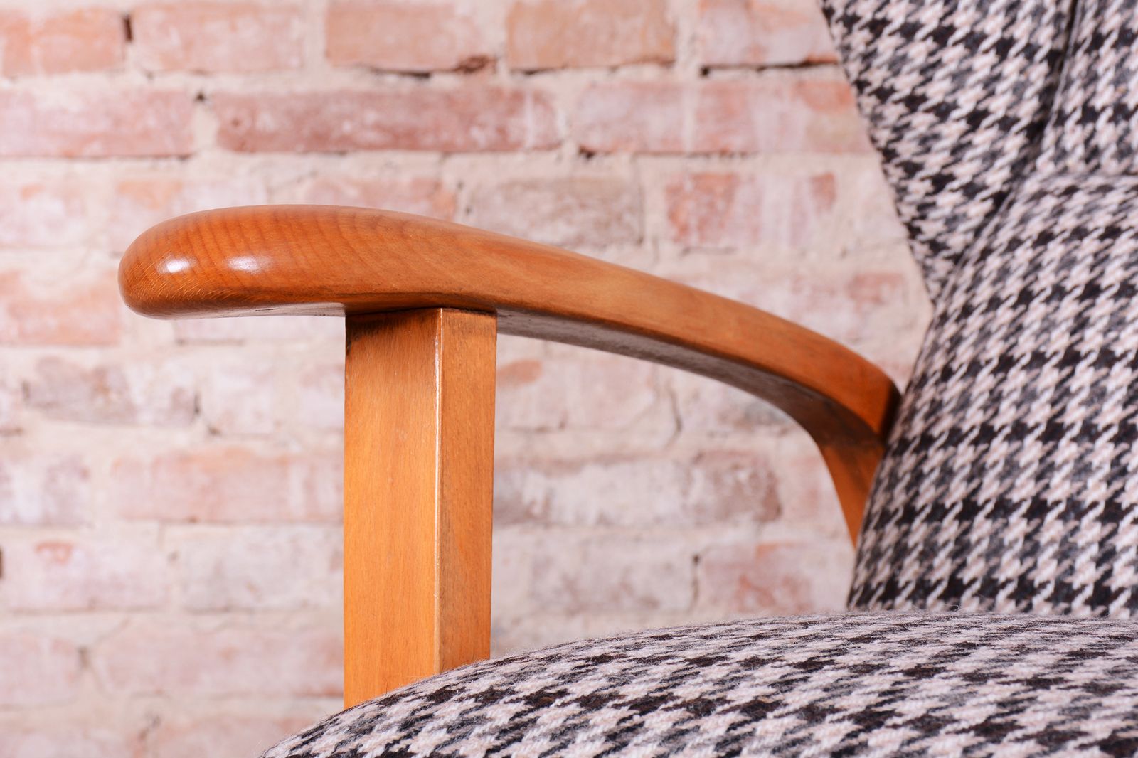 Restored Art Deco Wingchair, Beech, Reupholstered, Polished, Czech, 1940s photo vinterior