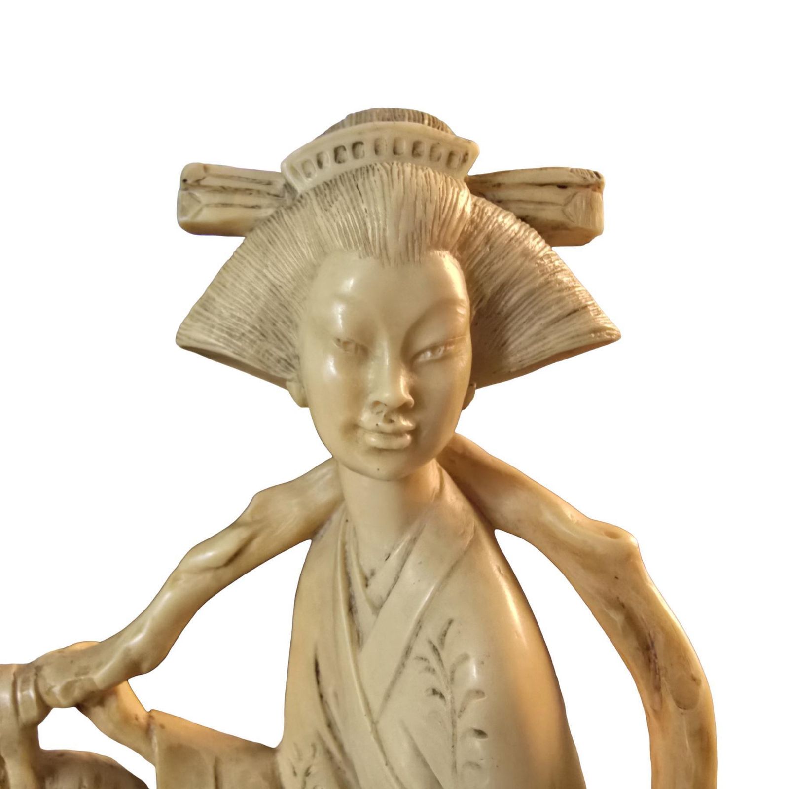 photo buy Vintage Aziatisch Geisha Beeldje, Resin Met Marmerpoeder, Gesneden Houten Sokkel