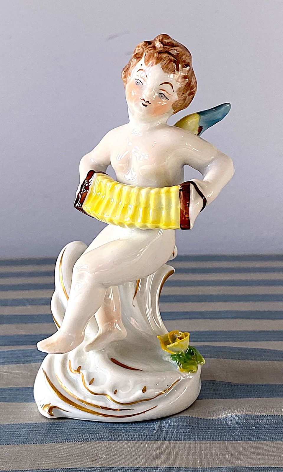 Four Beautiful Capodimonte Porcelain Cherubs Putti Playing Musical Instruments photo vinterior