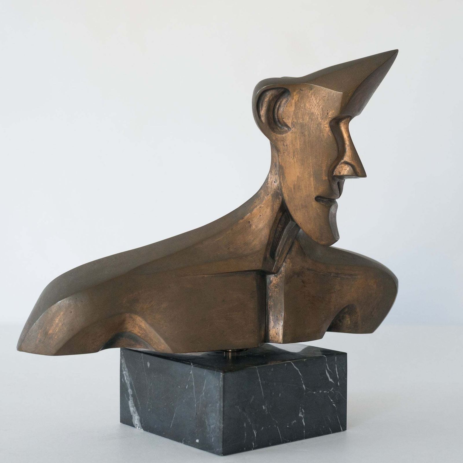 Modernistisch Bronzen Buste – Gesigneerd Fabregat