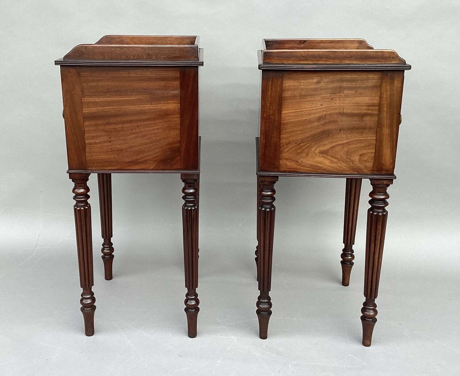 Good Regency Gillows Matched Pair Of Mahogany Bedside Cabinets / Cupboards photo buy