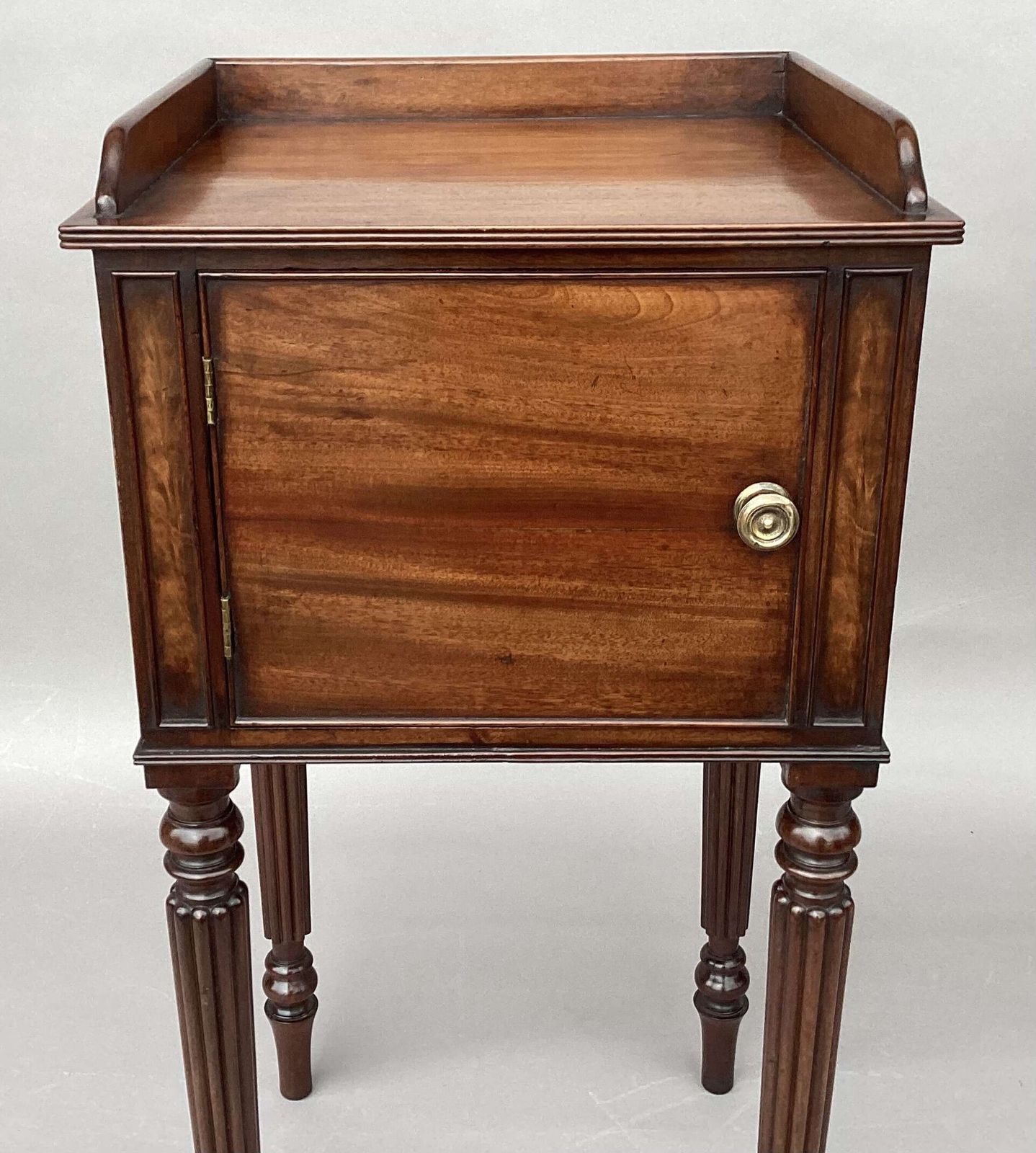 photo for sale Good Regency Gillows Matched Pair Of Mahogany Bedside Cabinets / Cupboards