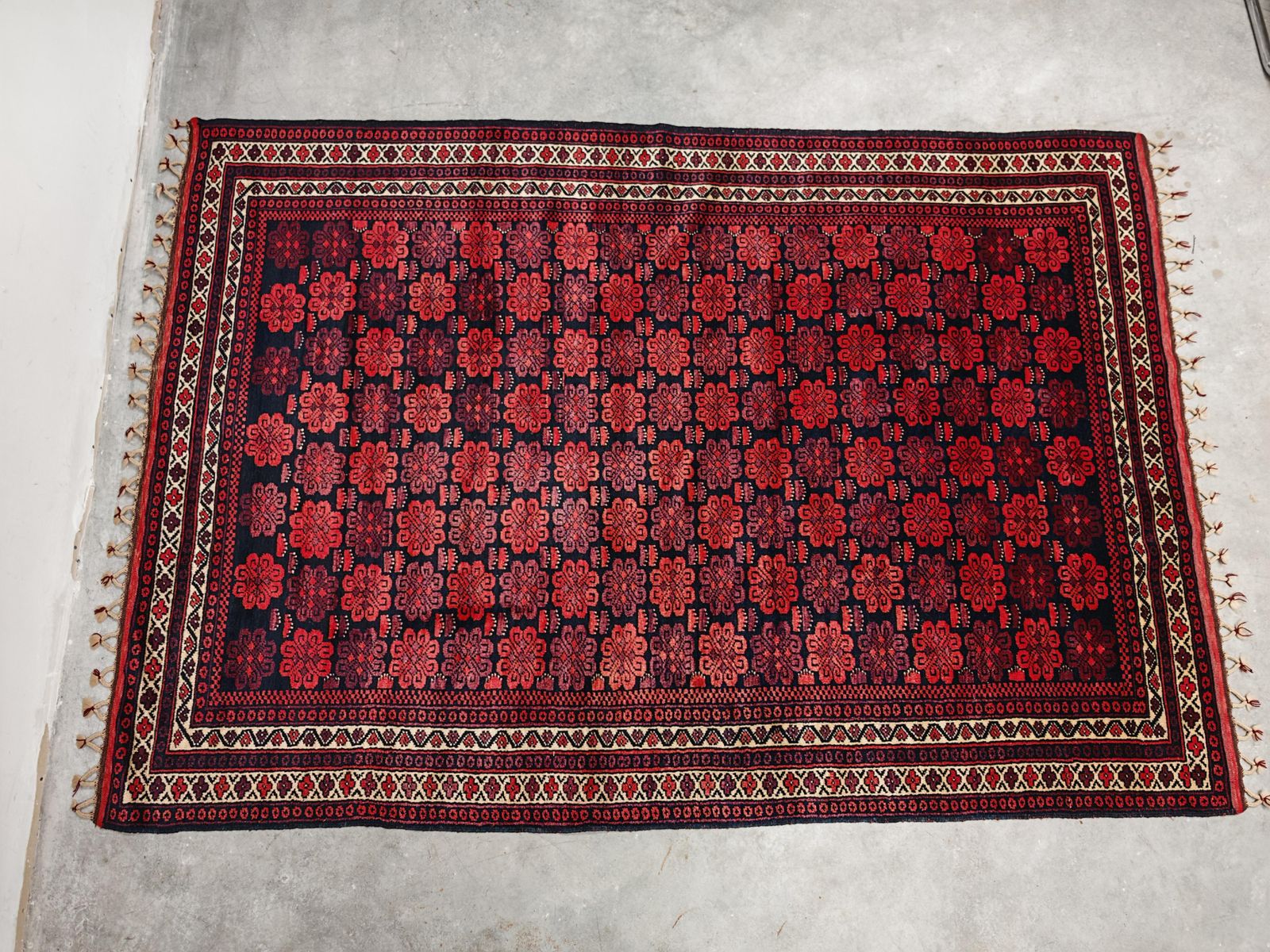 Vintage Anatolian Hand Knotted Yagcibedir Rug With Floral Pattern, Turkey 1940s photo vinterior